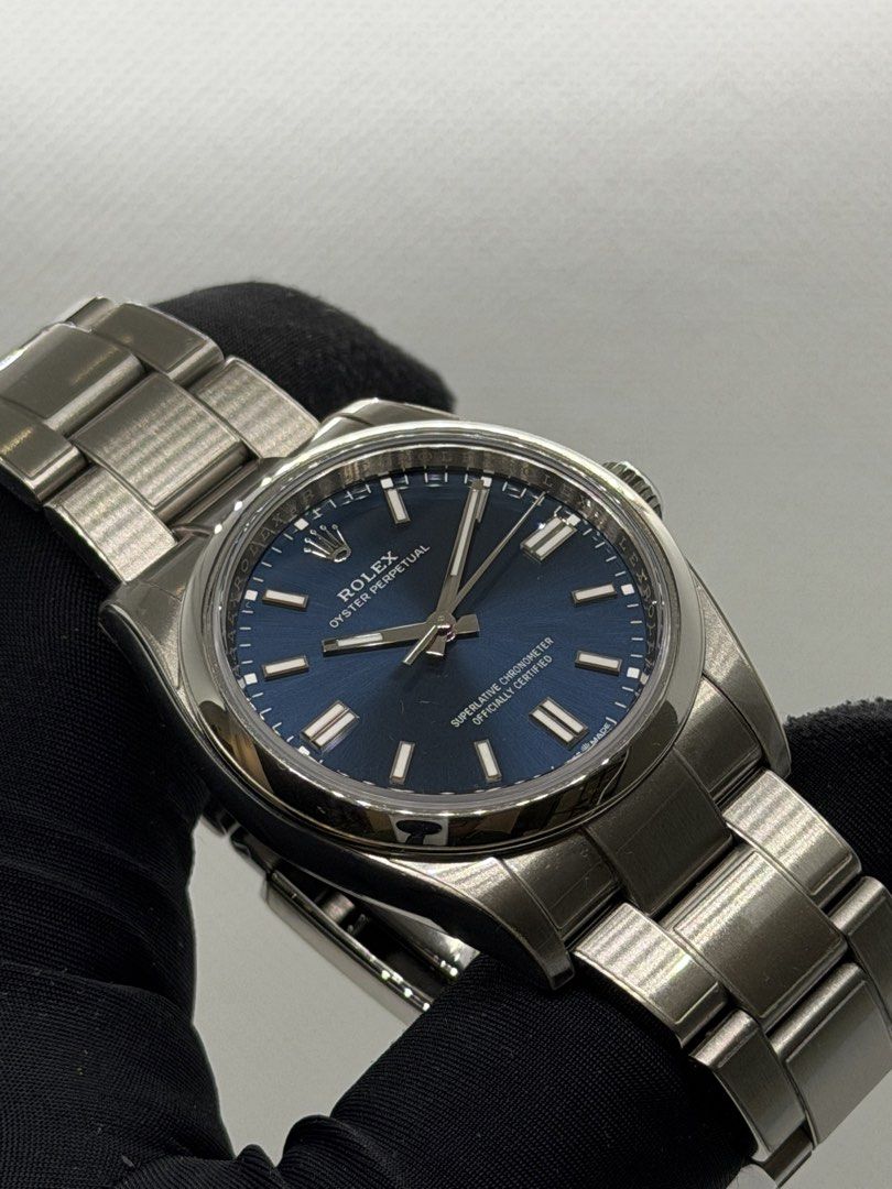 SEPT 2024 ROLEX OYSTER PERPETUAL OP 36MM BLUE DIAL 126000 126000-0003 (Category: Watches) located in Singapore. Submitted by rollieinthedeep (Listing ID 1456272438, Image 2). Description: Great news, our shop is now open! 📍 Visit us at: HEXACUBE 160 Changi Road #02-02 Singapore 419728 🕒 Opening Hours: Monday – Saturday | 12:00 PM – 6:00 PM Appointments preferred. Please text us before dropping by. 🌐 www.rollieinthedeep.com THE DEEP STANDARDS B