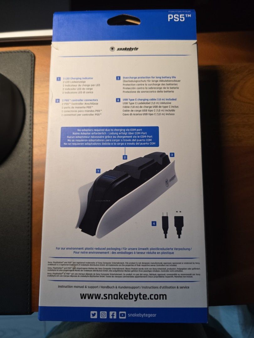 Snakebyte Twin:Charge 5™ PS5 Dual Controller Charging Station (Category: PlayStation) located in Marilao. Submitted by royalwind.7829fd (Listing ID 1456259815, Image 2). Description: - Charge up to two PS5 controllers simultaneously. - Uses convenient USB-C for charging. - LED indicators clearly show charging status. - Supports charging in standby mode. - Sleek console design that complements your setup. - Charges directly from your PS5 console's