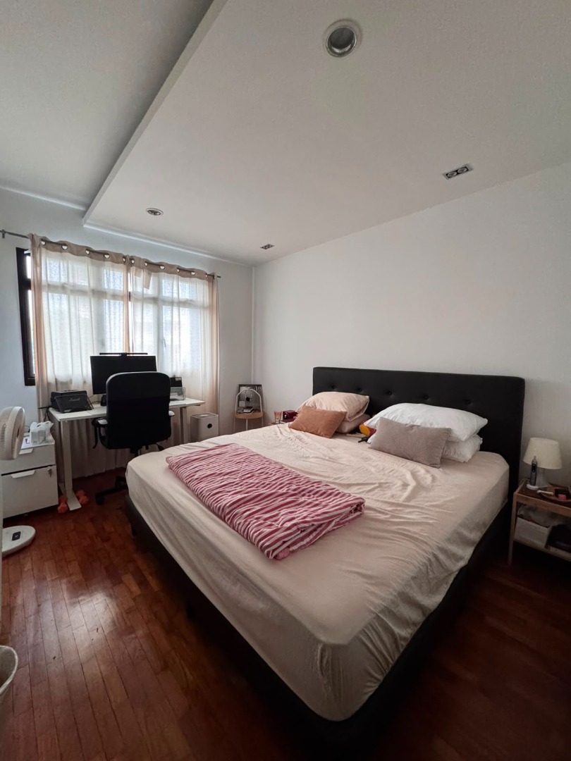 (Category: ) located in . Submitted by amhojier (Listing ID 1456309470, Image 1). Description: .