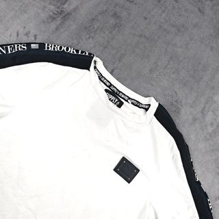 (Category: ) located in . Submitted by uniclothing (Listing ID 1456387181, Image 1). Description: .