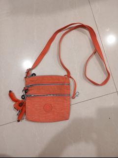 (Kategori: ) berada di . Dikirim oleh gosongman21 (ID iklan 1456378412, Gambar 1). Deskripsi: .