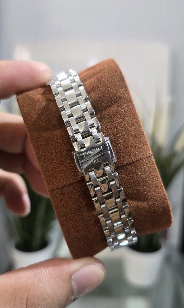 Tissot Bellisima Small Lady (26mm) (Category: Luxury Watches) located in Manila. Submitted by dmnd.pr (Listing ID 1456289507, Image 2). Description: - Preowned, but never worn. Still has the plastics on the clasp. - With partial inclusions (no paper bag) - Complete links, still attached to the bracelet - Free meet ups in Laguna Area - Nationwide delivery c/o recipient via LBC - Will add freebies related to the item - Tissot-registered Watch - Two