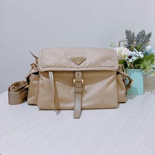 （分類：）位於 。 由 heartofluxe 提交（商品編號 1456336711，圖片 1）。簡介： 。