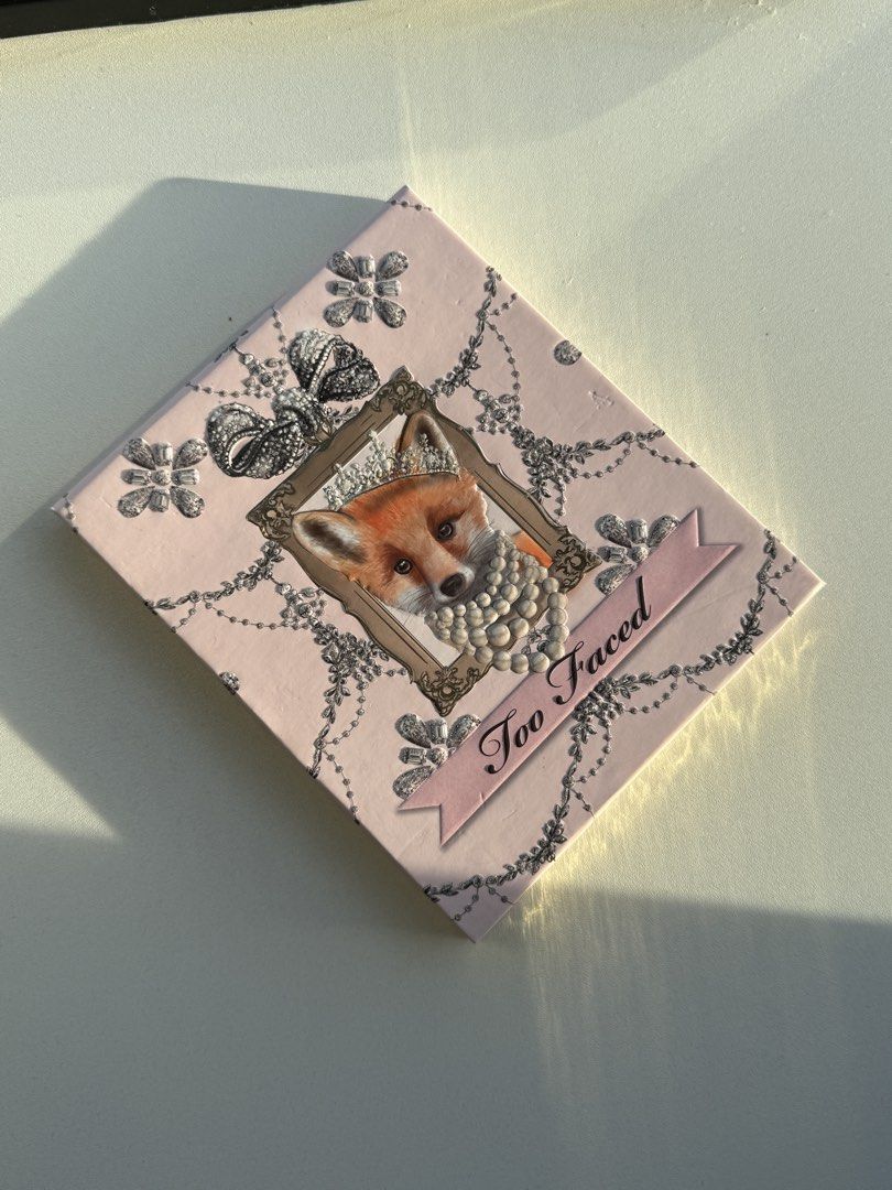 Too Faced Eyeshadow (Category: Makeup) located in Imus. Submitted by diana2999 (Listing ID 1456416022, Image 1). Description: .
