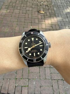 (Category: ) located in . Submitted by ninety_one_timepiece (Listing ID 1456238138, Image 1). Description: .