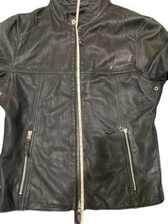 (Category: ) located in . Submitted by outerwear.my (Listing ID 1456272722, Image 1). Description: .