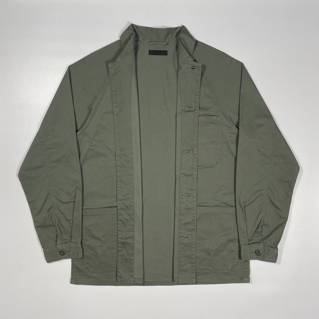Uniqlo Utility Cotton Olive Chore Jacket (Category: Coats, Jackets and Outerwear) located in San Fernando. Submitted by classic-threads (Listing ID 1456415797, Image 3). Description: Uniqlo Utility Cotton Olive Chore Jacket Excellent Condition, Worn Twice Size Large W 23” x L 29.5” La Union📍 1,800.