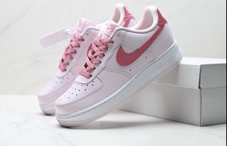 (Category: ) located in . Submitted by quality_shoes21 (Listing ID 1456305404, Image 1). Description: .