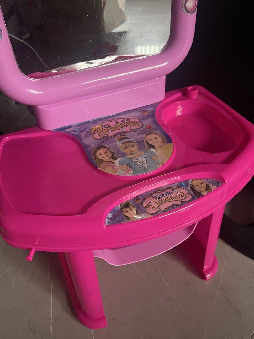 Vanity Toy (Category: Kids Toys) located in Quezon City. Submitted by basicsandessentials (Listing ID 1456289232, Image 3). Description: -Princess themed vanity desk mirror -With light scratches on mirror -with accessories (randomly given) MOP:Bank transfer/ GCASH ❌No return, exchange or change of mind returns once item is shipped❌ .