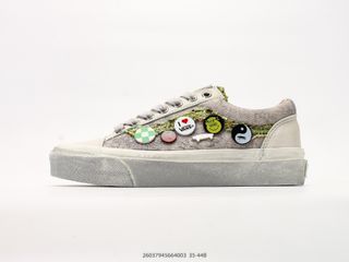 (Category: ) located in . Submitted by nice-shoes (Listing ID 1456240013, Image 1). Description: .