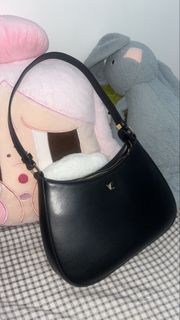 (Category: ) located in . Submitted by petitegrl (Listing ID 1456373785, Image 1). Description: .