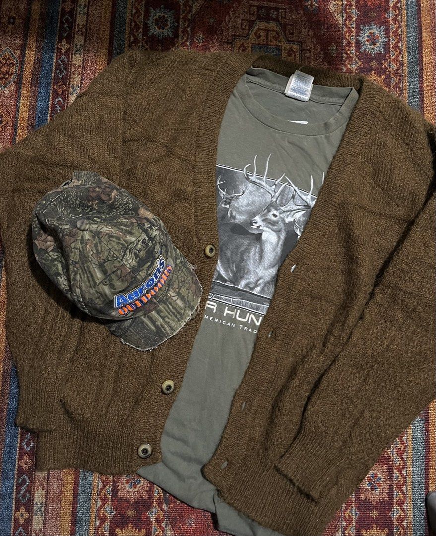 Vintage bundle (Category: Coats, Jackets and Outerwear) located in Iloilo. Submitted by lindz.recycledstuff (Listing ID 1456312690, Image 1). Description: claimed 899 shipped bundle cardigan vintage deer shirt cut off realtree cap loc: iloilo city.