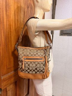 (Category: ) located in . Submitted by lilowearph (Listing ID 1456242110, Image 1). Description: .