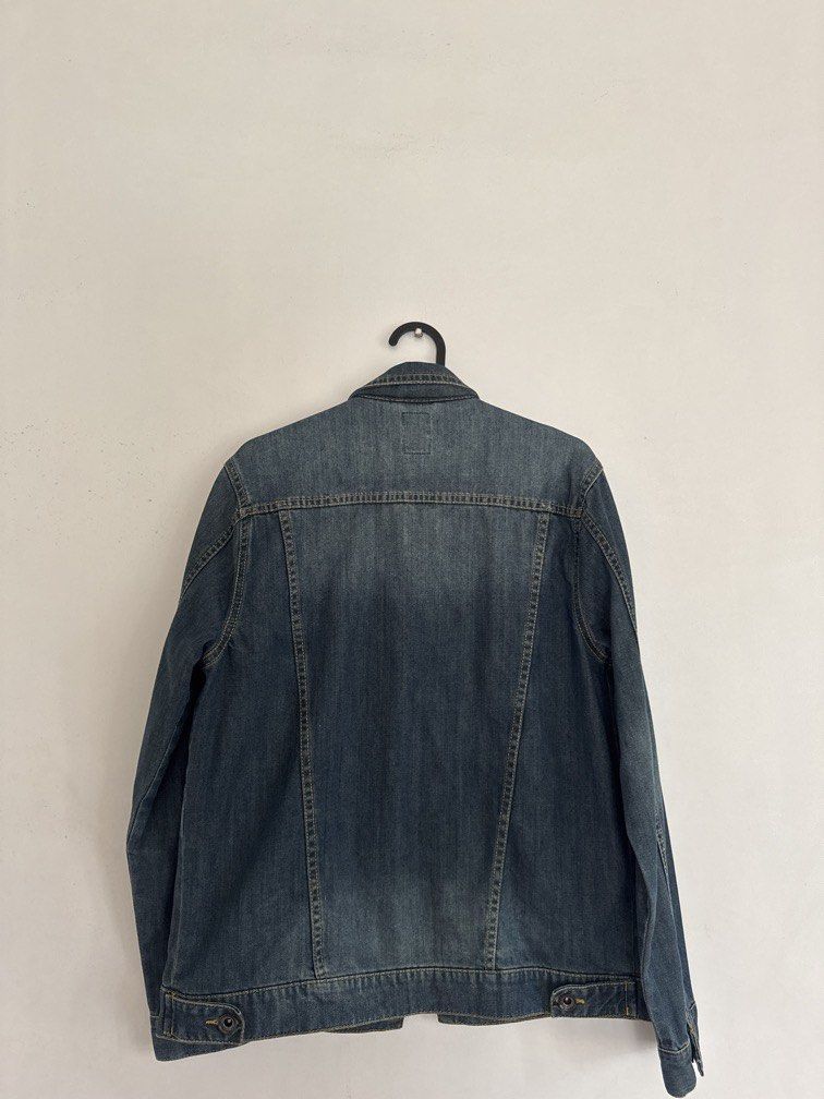 Vintage Denim Jacket (Category: Coats, Jackets and Outerwear) located in Bacoor. Submitted by wonieiei (Listing ID 1456294348, Image 3). Description: - no issues - bacoor - unisex.