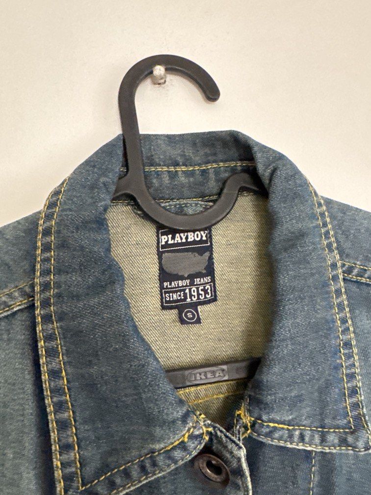 Vintage Denim Jacket (Category: Coats, Jackets and Outerwear) located in Bacoor. Submitted by wonieiei (Listing ID 1456294348, Image 2). Description: - no issues - bacoor - unisex.