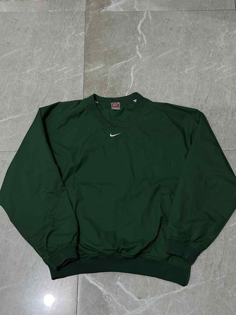Vintage Nike mid-Swoosh (Category: Coats, Jackets and Outerwear) located in Manila. Submitted by david_dlr (Listing ID 1456326441, Image 2). Description: Vintage Nike mid-Swoosh Good for medium to Large 25 width - 25 length - Condition 10/10 - Color Rate 10/10 - Excellent Condition Makati Area.