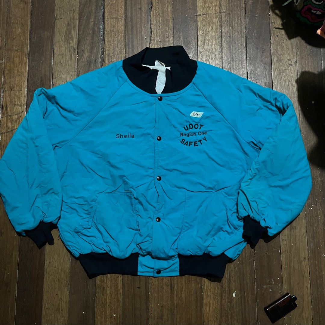 Vintage turquoise bomber jacker (Category: Coats, Jackets and Outerwear) located in Caloocan City. Submitted by jpeg.vaults (Listing ID 1456385616, Image 1). Description: Makapal and vintage tag.