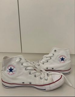 (Category: ) located in . Submitted by pprelovedclothess (Listing ID 1456376377, Image 1). Description: .