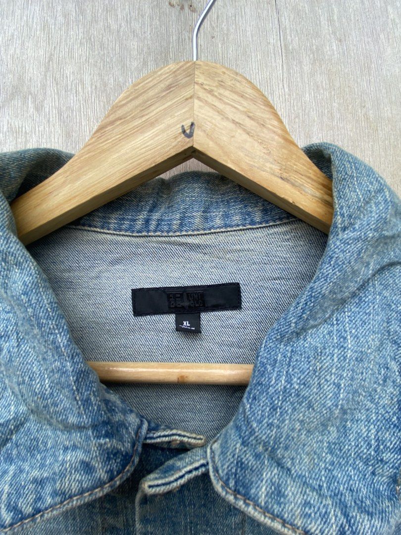 WOMENS UNIQLO DENIM TRUCKER JACKET (Category: Coats, Jackets and Outerwear) located in Bantayan. Submitted by resuscitate.ph (Listing ID 1456321457, Image 3). Description: UNIQLO WOMENS DENIM TRUCKER JACKET GOOD CONDITION NEED WASH .