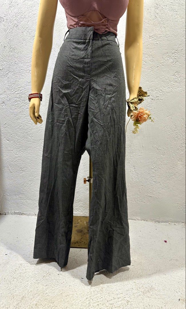 Worthington Brand New Trousers plus size (Category: Other Bottoms) located in Tarlac. Submitted by ej202177 (Listing ID 1456294077, Image 2). Description: Branded New trouser for women Waist:38-39" Rise 10.5" Length 41" Orig Price $40.