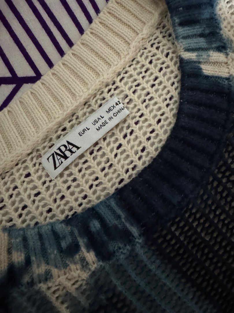 Zara Tie-Dye Knit Tee (Category: Tshirts & Polo Shirts ) located in Quezon City. Submitted by k_p13 (Listing ID 1456367590, Image 2). Description: Zara Knit Tee Size L 23x26 ₱500 Loc: Qc .