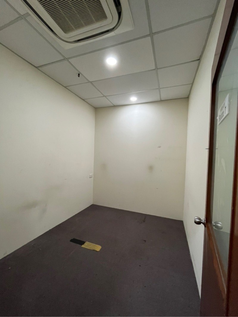(Category: ) located in . Submitted by bizspace (Listing ID 1456448580, Image 1). Description: .