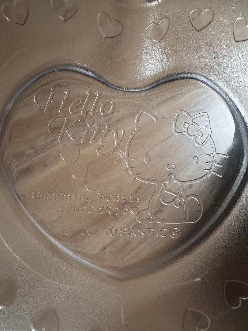 2-Pc Hello Kitty Heart-Shaped Glass Plate Set (Category: Dinnerware & Cutlery) located in Mandaluyong City. Submitted by axos723 (Listing ID 1456516733, Image 3). Description: ➡️Please read item description carefully below (click read more 👇) ➡️Item is AVAILABLE ➡️1-Day Reservation only ➡️First to pay gets the item ➡️For SURE BUYERS only please. -Price: P380 +SF -Brand: Sanrio -Bought this in Japan -Color: Transparent (Color may vary due to ligh