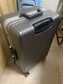 （分類：）位於 。 由 vicky_lam1004 提交（商品編號 1456553263，圖片 1）。簡介： 。