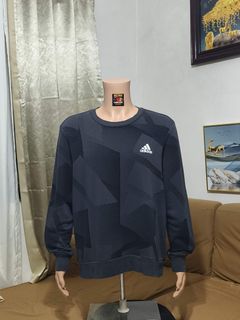 (Category: ) located in . Submitted by rtapparel (Listing ID 1456533573, Image 1). Description: .