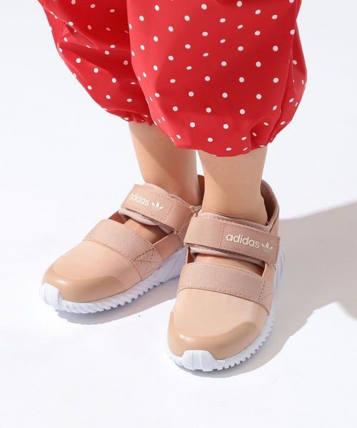 Adidas Doom Sandals Ash Pearl (Category: Babies & Kids Fashion) located in Nasugbu. Submitted by kreshg (Listing ID 1456501928, Image 1). Description: Size: 15.3 cm Pay via GCash Ship thru J&T 📍 Batangas SF to be shouldered by the buyer..