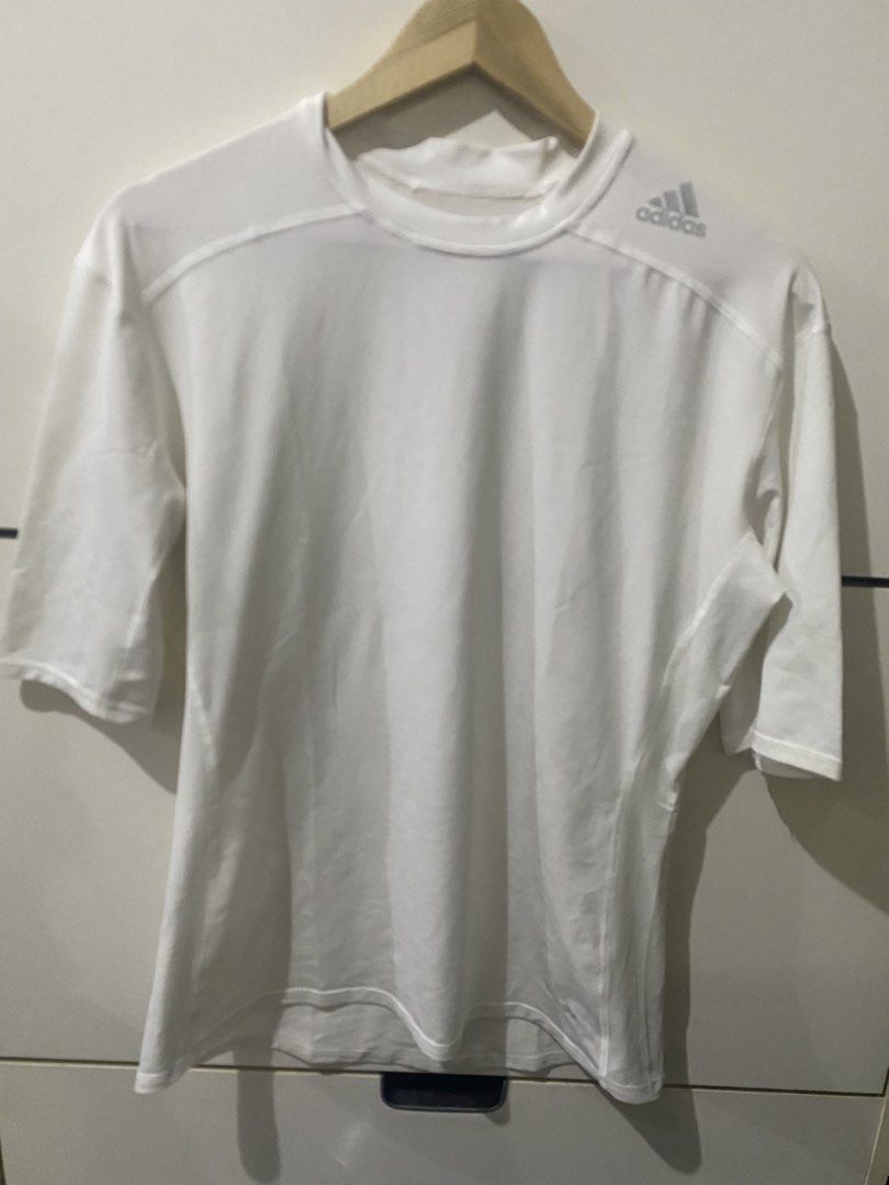 Adidas Techfit Compression Climalite T-shirt XL White (Category: Activewear) located in Quezon City. Submitted by eljivie (Listing ID 1456548253, Image 1). Description: - White Adidas Techfit Compression T-Shirt - Size: XL - Features Climalite fabric for excellent breathability - Made in the Philippines - Perfect for sports activities or casual everyday wear - Please check photos for detailed condition.