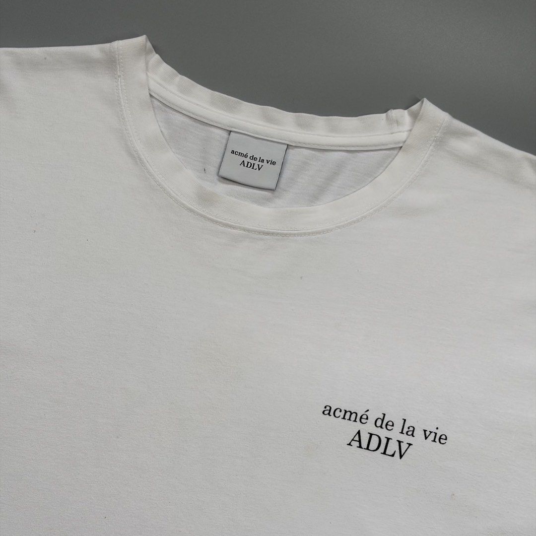 ADLV (Category: Activewear) located in Cavite. Submitted by onebeancent (Listing ID 1456601426, Image 3). Description: 🔘AD.Lv Size: Large Dimension: 22" Width | 28" Length Color: White Color Rate: 9/10 Issue: Minimal Stain See last pic Condition: Verygood Price: 380php Additional Shipping Fee (J&T Small Pouch) 75php Luzon 100php visayas 120php mindanao.