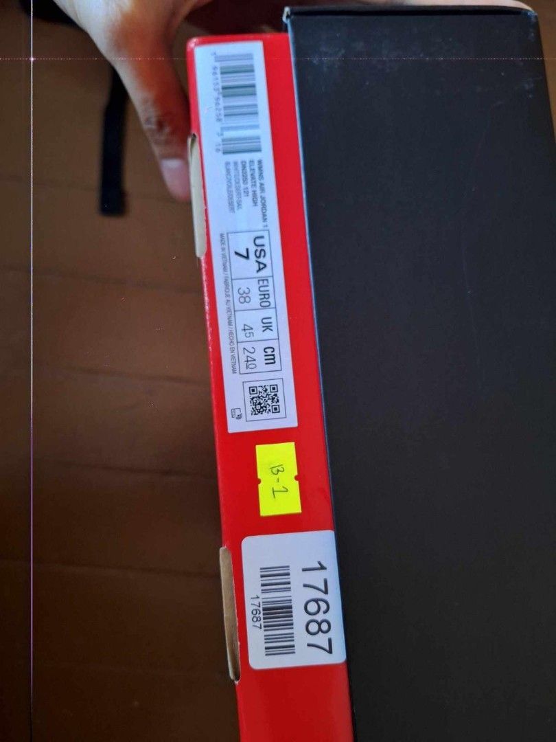 Air Jordan 1 Elevate Low SE "Sail" DN3253-121 (Category: Sneakers) located in Manila. Submitted by jhonardsan00248 (Listing ID 1456566644, Image 3). Description: - Authentic Air Jordan 1 Elevate High - Color: Desert/Sail - Size: US 7 Women's - Includes original box - Ideal for casual style or sneaker collection RFS: uncomfy ipang dance Used once pamorma, nasaktan lang haha.