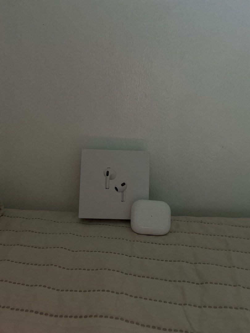 Airpods 3rd Gen (Category: Headphones & Headsets) located in Manila. Submitted by ririnextdoorr (Listing ID 1456451372, Image 2). Description: Negotiable price With box and free earphones.