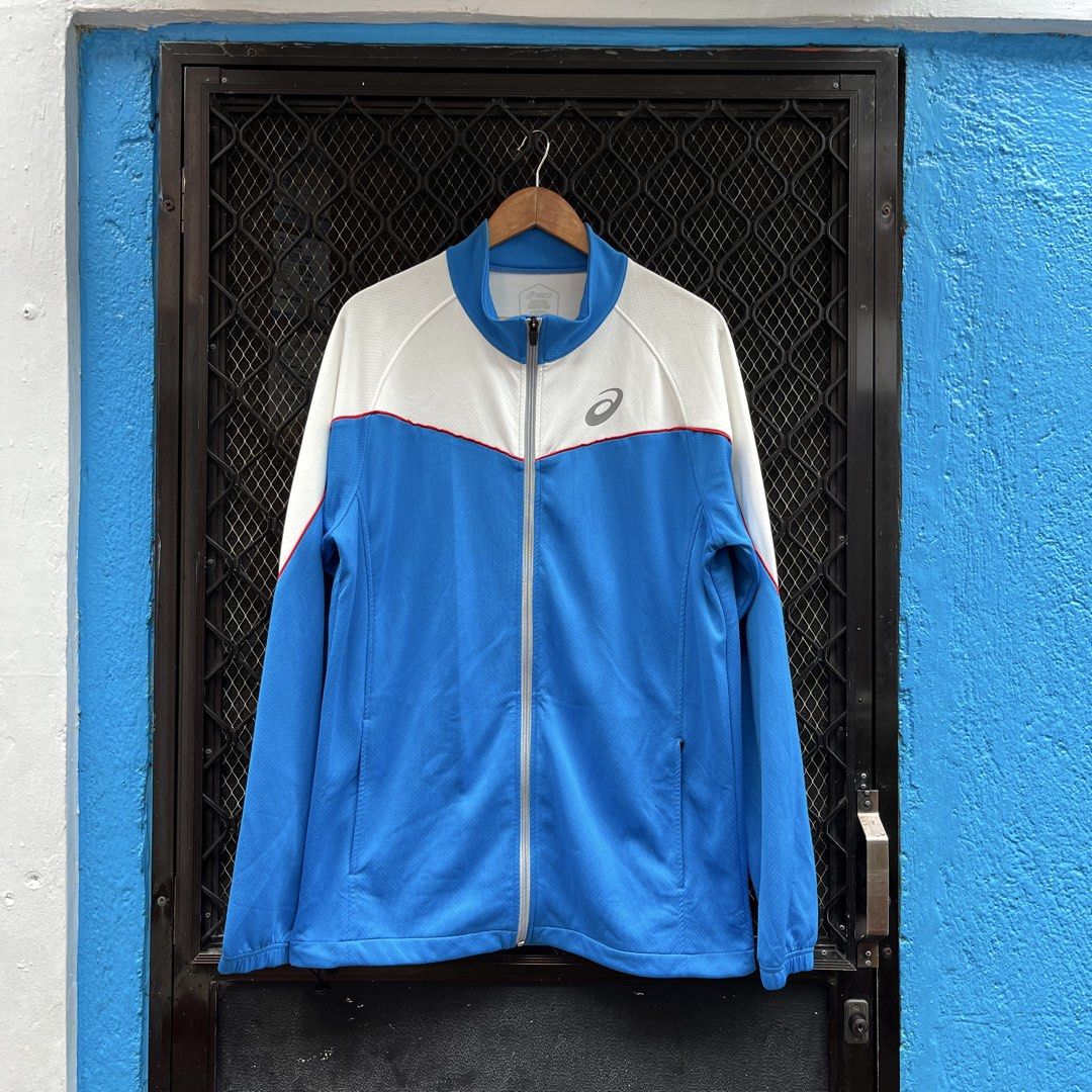 ASICS Men’s match Jacket (Category: Activewear) located in Taguig. Submitted by scoutandloots (Listing ID 1456479177, Image 1). Description: ASICS Men’s match Jacket • Size: L • 21.5x31.