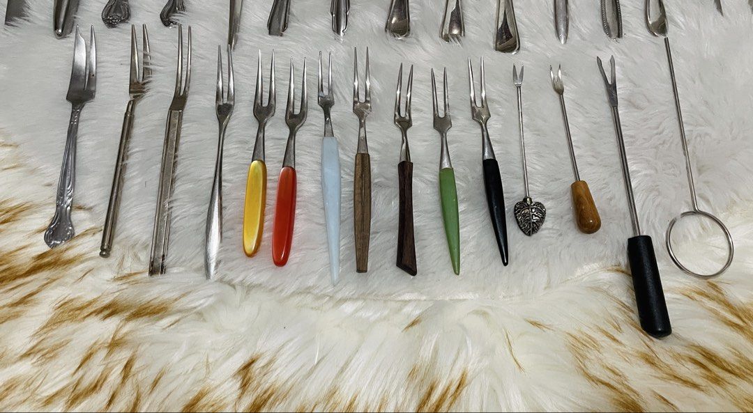 Assorted flatware bundle 3 (Category: Dinnerware & Cutlery) located in Quezon City. Submitted by sissymissy1527 (Listing ID 1456539785, Image 2). Description: Take all only.
