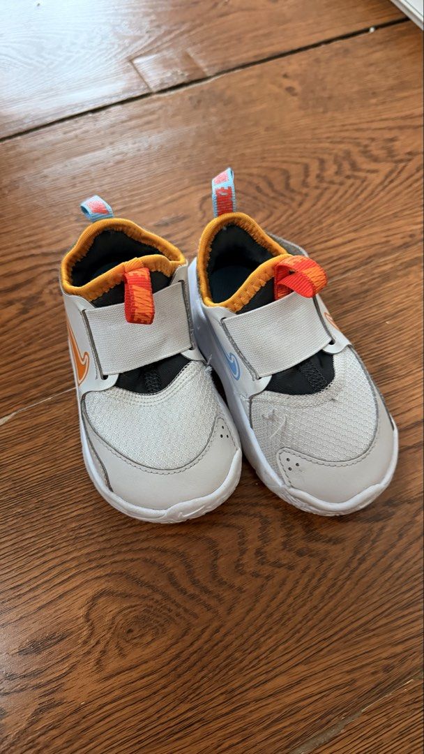 Authentic Baby Nike Shoes size 6c (Category: Babies & Kids Fashion) located in Quezon City. Submitted by ladymadness (Listing ID 1456459474, Image 3). Description: Authentic Nike kids’ sneakers • used a few times (needs cleaning only — some surface dirt/staining from use) • size 6C • Please see photos for actual condition and details.