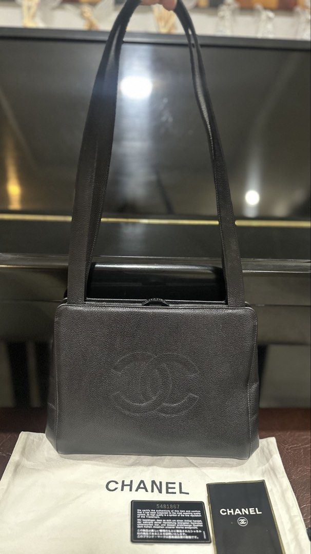 Authentic Chanel Caviar Shoulder Bag Vintage (Category: Luxury Bags & Wallets) located in Las Pinas. Submitted by marshmallowmax (Listing ID 1456553339, Image 2). Description: Guaranteed Authentic! Slightly used, minimal signs of use, no flaws With authenticity card, mini booklet and dustbag.