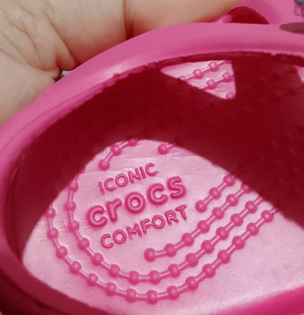 Authentic Crocs Sandals for Kids (Category: Babies & Kids Fashion) located in Roxas City. Submitted by tabot (Listing ID 1456572386, Image 3). Description: - Adorable pink Crocs sandals for kids. (ALMOST NEW) - With djustable purple velcro strap. - Easy to clean and durable material. -Only issue: very minimal pen writing at the back..