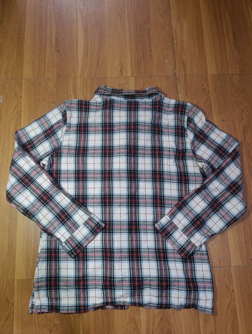 Authentic l.l.bean Tartan Flannel Longsleeve (Category: Formal Shirts) located in Bulacan. Submitted by koritooo (Listing ID 1456511654, Image 2). Description: Authentic L.L.Bean Tartan Flannel Longsleeve Good as new no issue Size XS Dimensions: 20 Width 25 Length Color rate: 10/10.