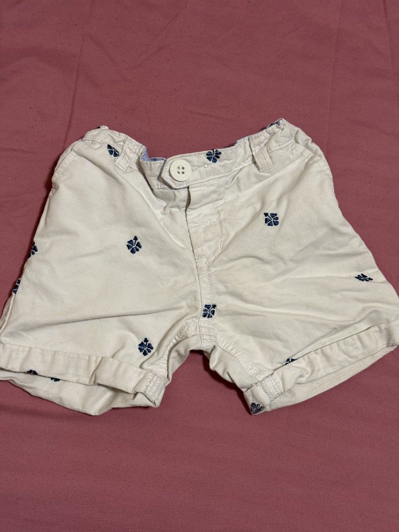 Baby Boy Shorts Gingersnaps Size 12 (Category: Babies & Kids Fashion) located in Bulacan. Submitted by rrbernardo (Listing ID 1456445051, Image 3). Description: Brown/Blue shorts - 81-86cm White shorts - size 12 170 each or 300 both .