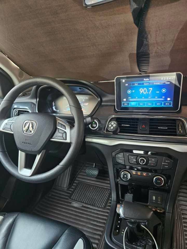 BAIC M60 (Category: Used Cars) located in San Juan City. Submitted by salesite (Listing ID 1456495938, Image 2). Description: BAIC M60 2019 Ultra Luxury Automatic Dual CVT 1.5 Liters Turbo Engine 4 Wheels Disc Brake Light Silver ColoCoding: 7 Thursday Oddo: 21658 km as of this Aug posting(napakababa po nyan) Makati to BGC lang byahe nyan during coding days 7 seater 2nd row Captain's seat Driver seat push button adjustment. Green glass technology 