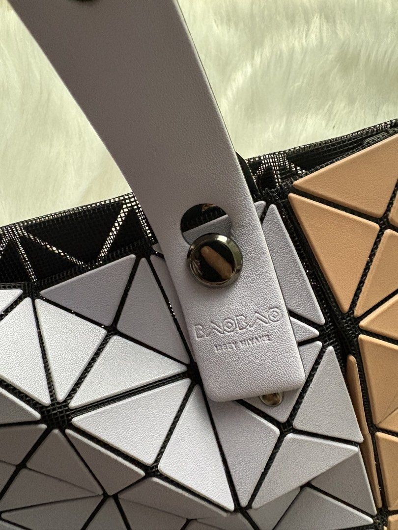 Baobao Issey Miyake Bag (Category: Luxury Bags & Wallets) located in Quezon City. Submitted by kaaat15 (Listing ID 1456560536, Image 3). Description: .