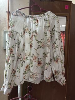 (Category: ) located in . Submitted by rose.wardrobe (Listing ID 1456487814, Image 1). Description: .