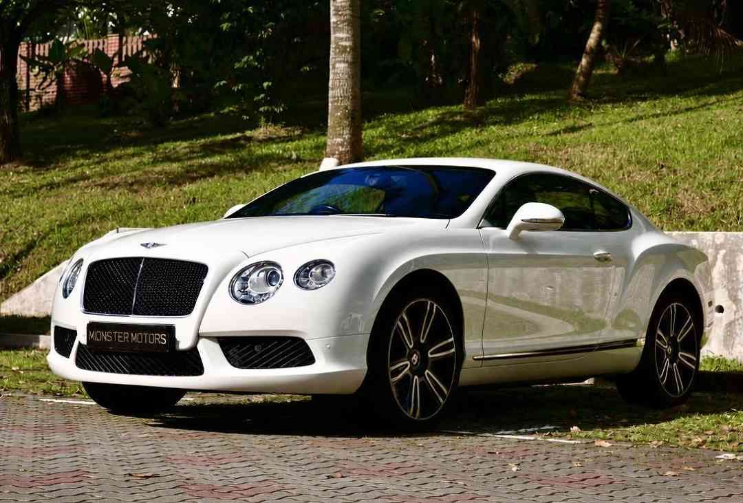 Bentley Continental GT 4.0 V8 (A) (Category: Used Cars) located in Singapore. Submitted by monstermotors. (Listing ID 1456468995, Image 2). Description: Almost Flawless Interior Unit With Two Tone Leathers And Embroidered Bentley Logo. Unlike Usual Specs And Colourway. This Offers The Best Combination For True Luxury And Class. Nothing Beats The Raw Sounding V8. Owner Is Man Of Stature And Never Stinged On Maintenance. Serviced And Groom On Habit