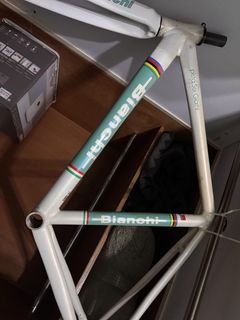 （分類：）位於 。 由 z19981122 提交（商品編號 1456476330，圖片 1）。簡介： 。