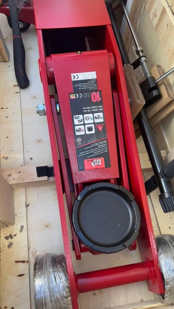 Big Red Crocodile Jack Specs: 10 tons (Category: Home Improvement Tools & Accessories) located in Manila. Submitted by 09171479278_elsie. (Listing ID 1456501090, Image 2). Description: Big Red Crocodile Jack Specs: 10 tons.