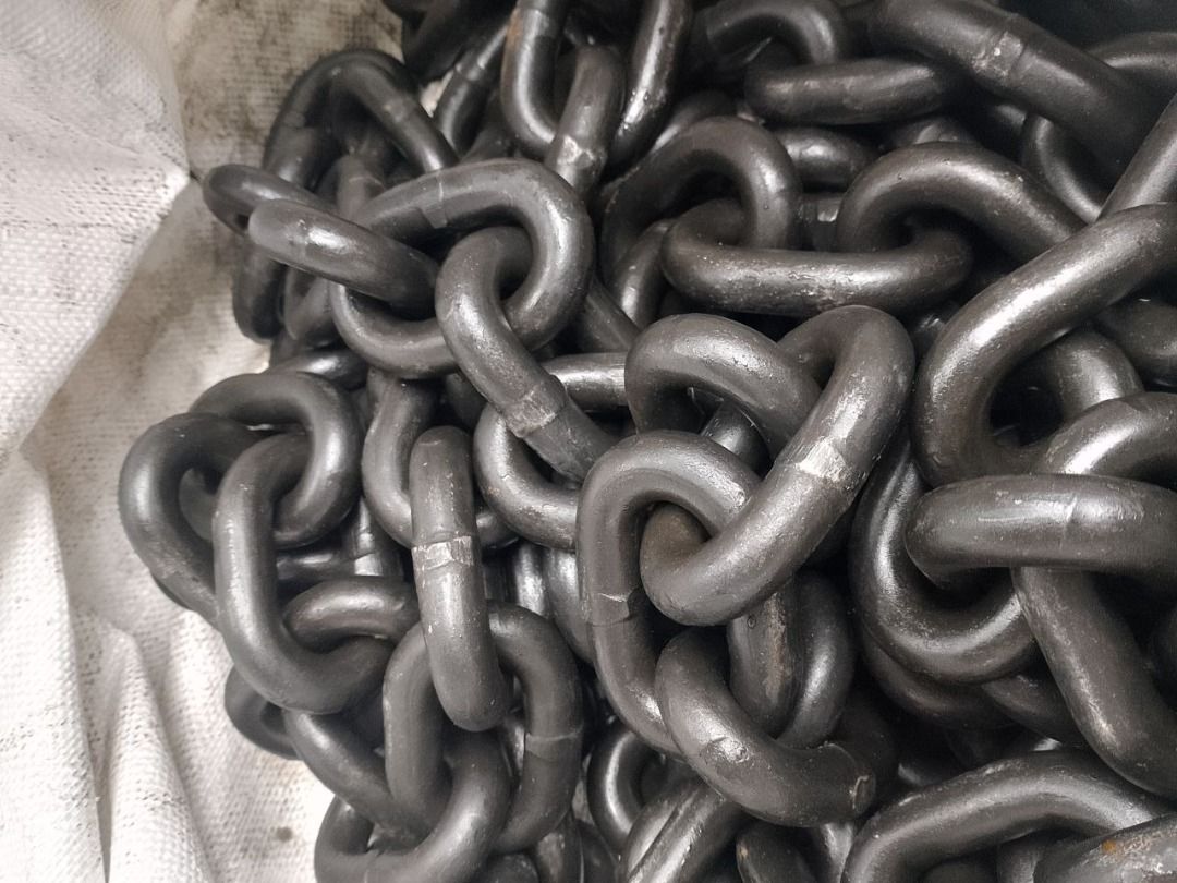 black chain code: A-6-009 size* 16mm x 4 meters (Category: Home Improvement Tools & Accessories) located in Manila. Submitted by joeyroque09 (Listing ID 1456494029, Image 2). Description: black chain code: A-6-009 size* 16mm x 4 meters.