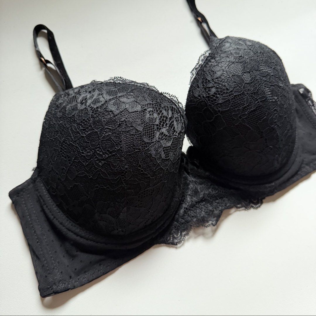 Black Lace Underwired Push-up Bra [36C] (Category: Undergarments & Loungewear) located in Malabon City. Submitted by kmby_ (Listing ID 1456545724, Image 2). Description: Details: • Size 36C / wired / push -up • Like NEW although cut label (nice lift 🤞) • Black lace underwire push-up bra..
