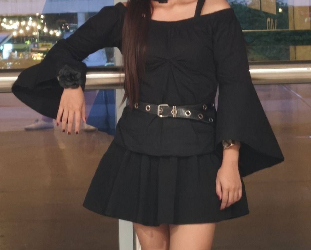 Black Off-Shoulder Top with Bell Wide Sleeves (Category: Sets or Coordinates) located in Rodriguez. Submitted by jaikeuhoon (Listing ID 1456458741, Image 2). Description: ₱299 - Size small - Used once - Belt not included Location: Rodriguez, Rizal MOP: GCash | MOD: J&T / Lalamove.